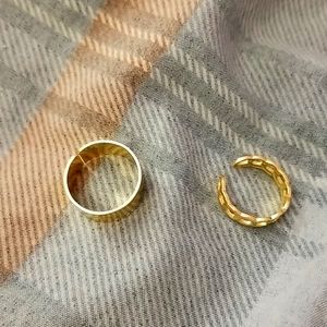 Gold rings